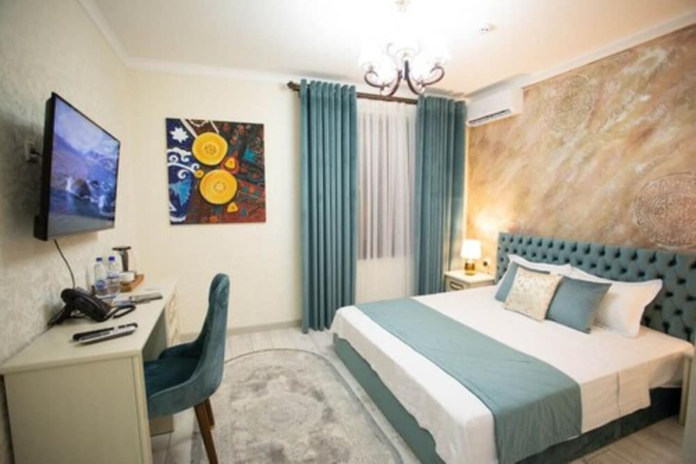 Deluxe Double Room - Photo 1