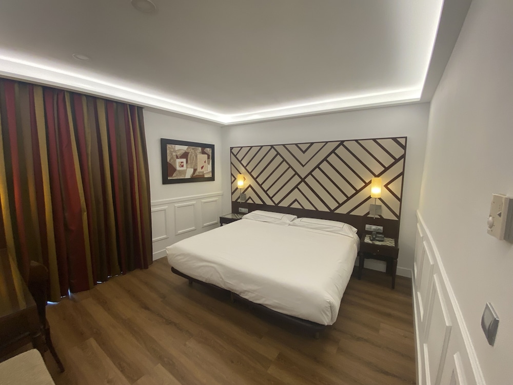Executive Double Room Single Use photo 2