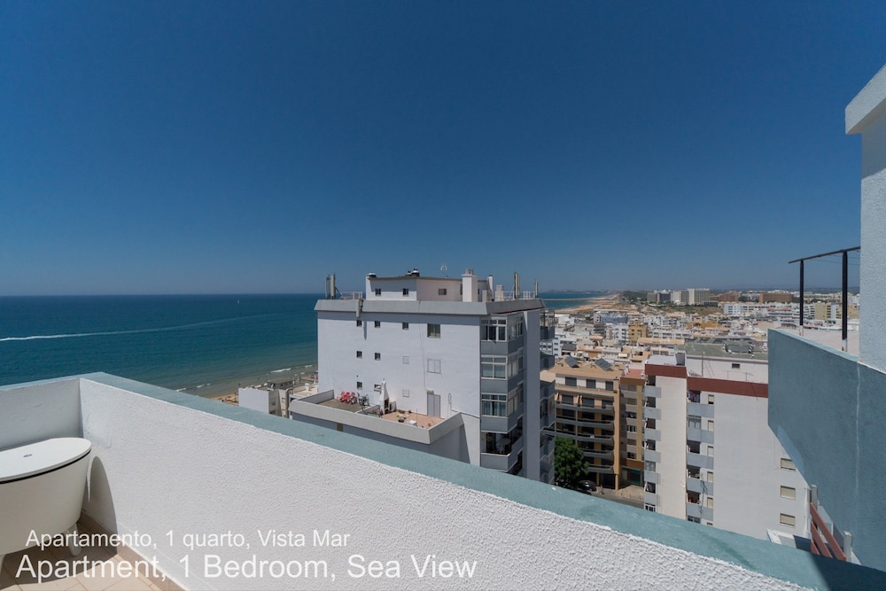 Apartment, 1 Bedroom, Balcony, Beach View photo 3