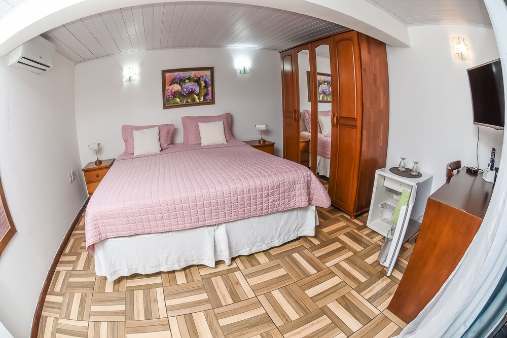 Economy Twin Room