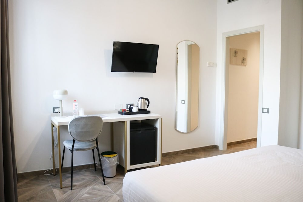 Standard Double Room - Photo 47