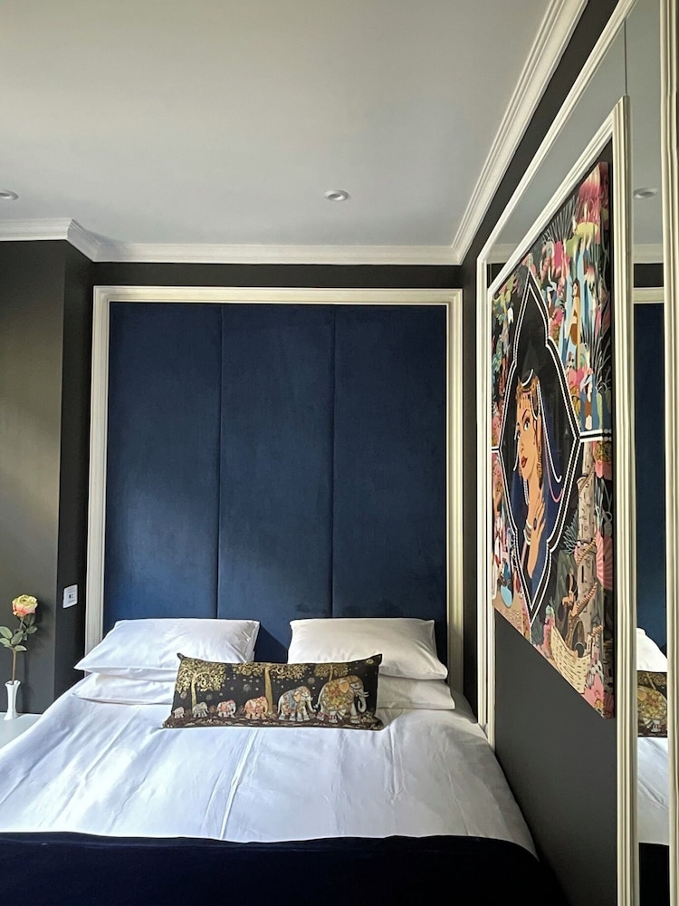 Standard Room, Courtyard View