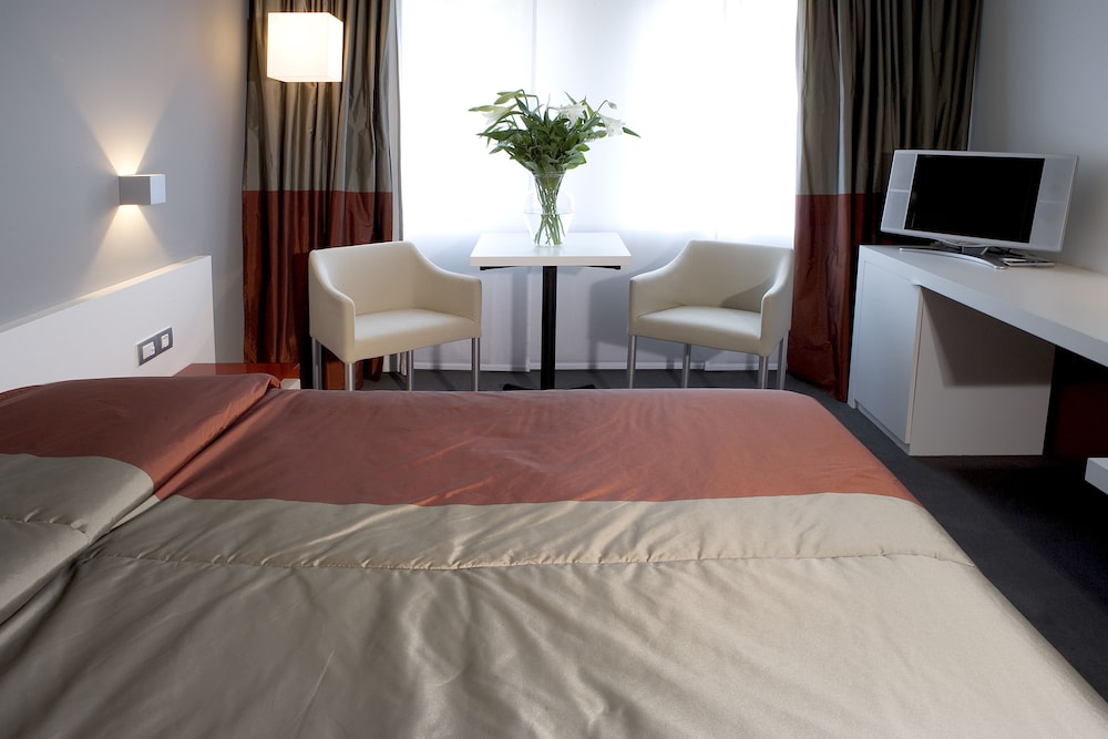 Standard Double Room, 1 Bedroom - Photo 5