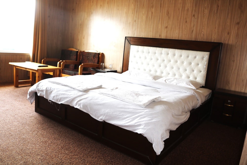 Deluxe Double or Twin Room, River View photo 1