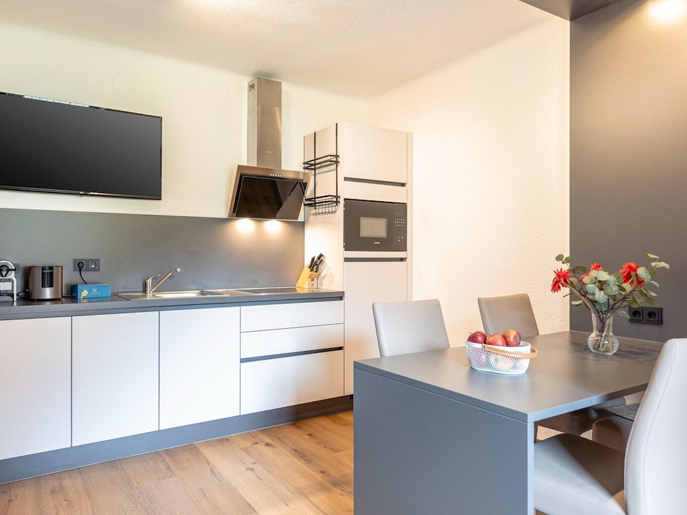 Apartment photo 3