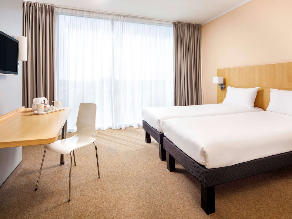Twin Room, 2 Twin Beds - Photo 2