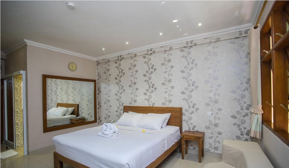 Standard Double Room, 1 King Bed - Photo 3