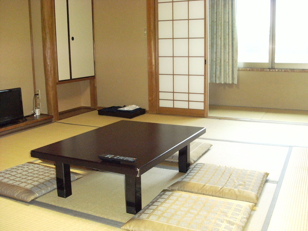 Japanese Style Room With Shared Bathroom (Room Only) photo 1