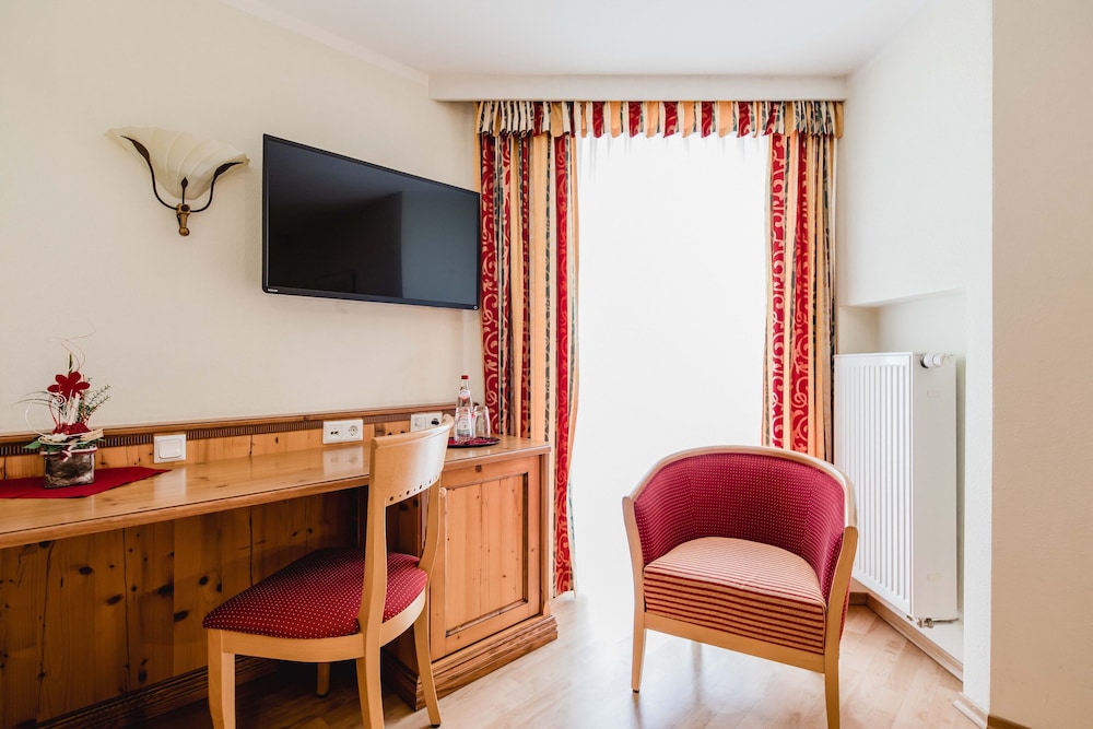 Comfort Single Room, 1 Bedroom, Non Smoking, City View photo 3