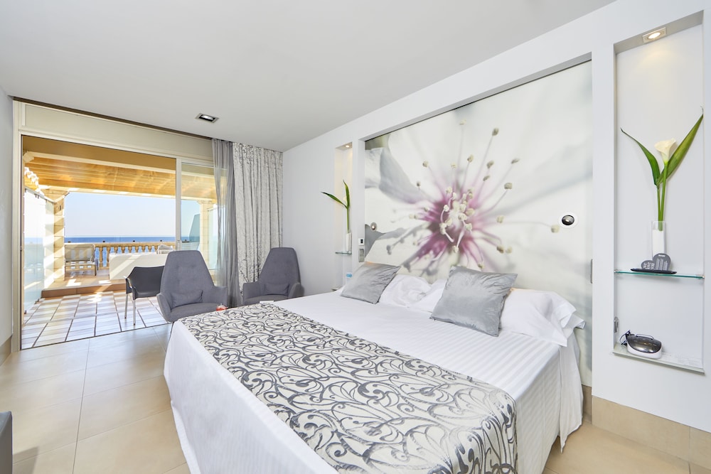 Deluxe Room, Hot Tub, Sea View