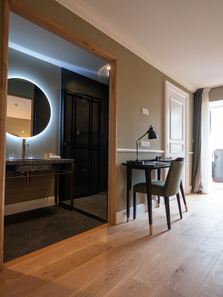 Double or Twin Room with Terrace - Photo 5