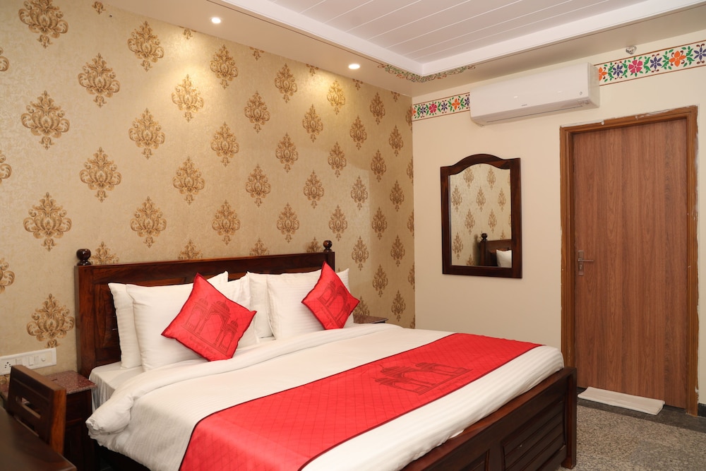 Deluxe Double Room, City View