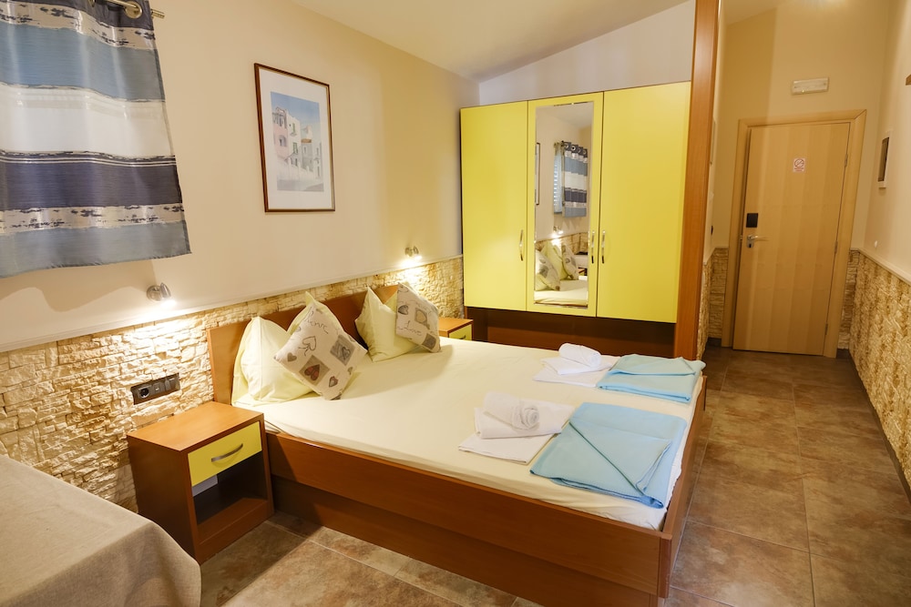 Comfort Double or Twin Room photo 1