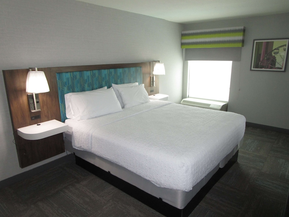 Suite, 1 King Bed, Non Smoking (with Sofabed) - Photo 1