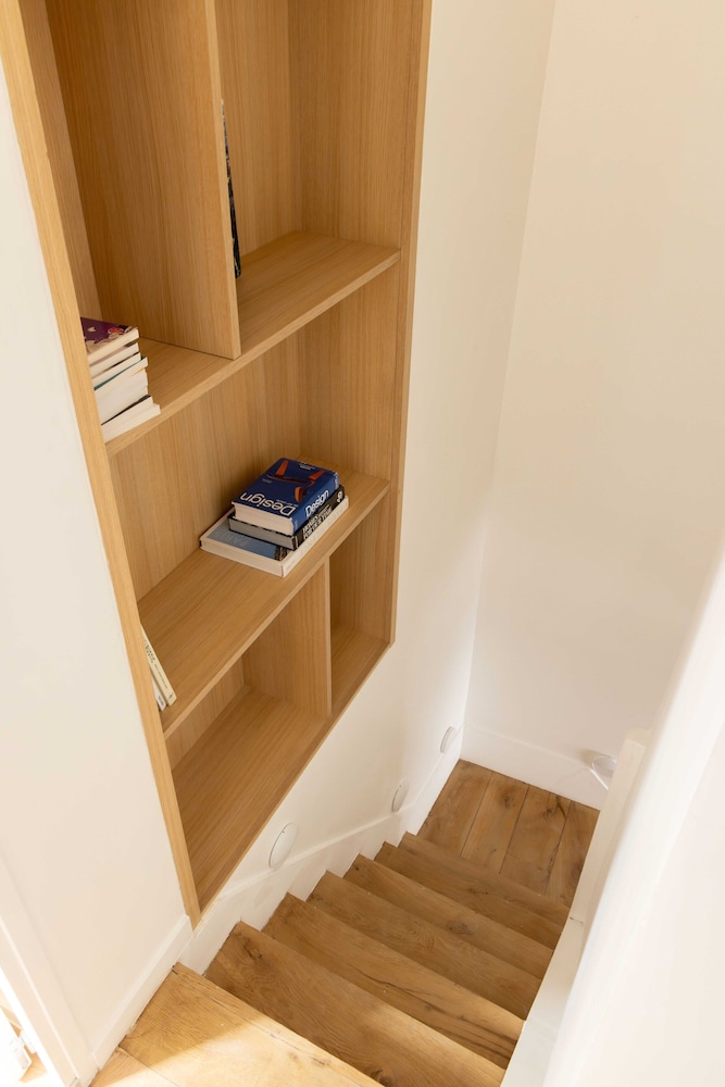 Apartment photo 2