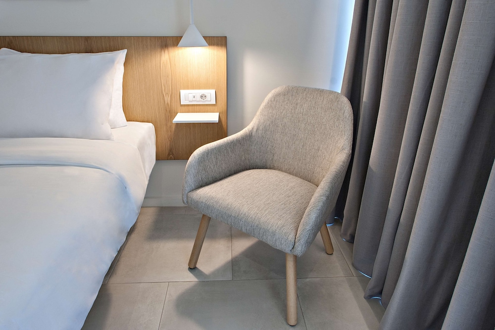 Standard Room (Inland View) - Photo 1