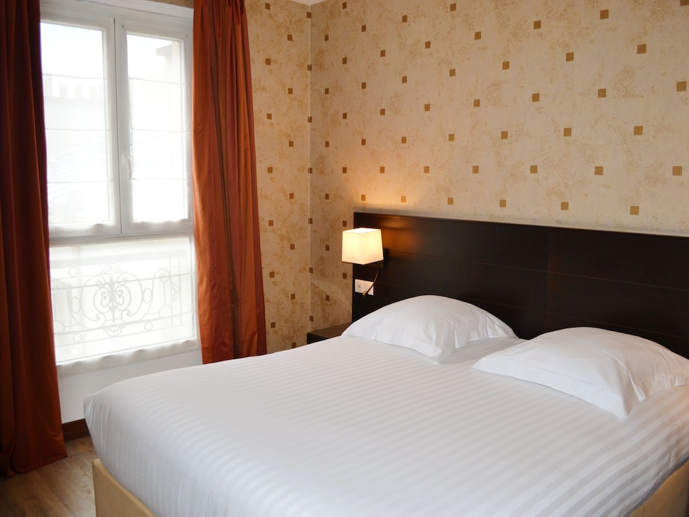 Double Room, 2 Bedrooms photo 1