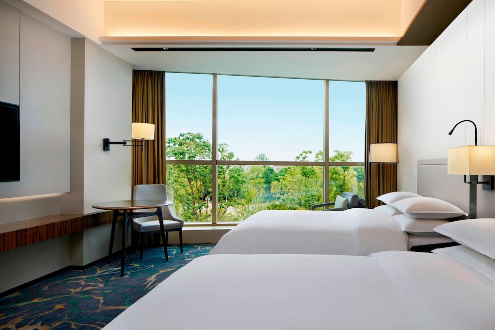 Deluxe Room, 2 Double Beds photo 1