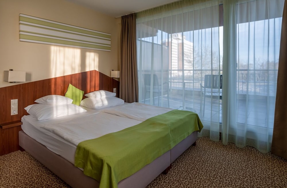 Deluxe Suite - Photo 3