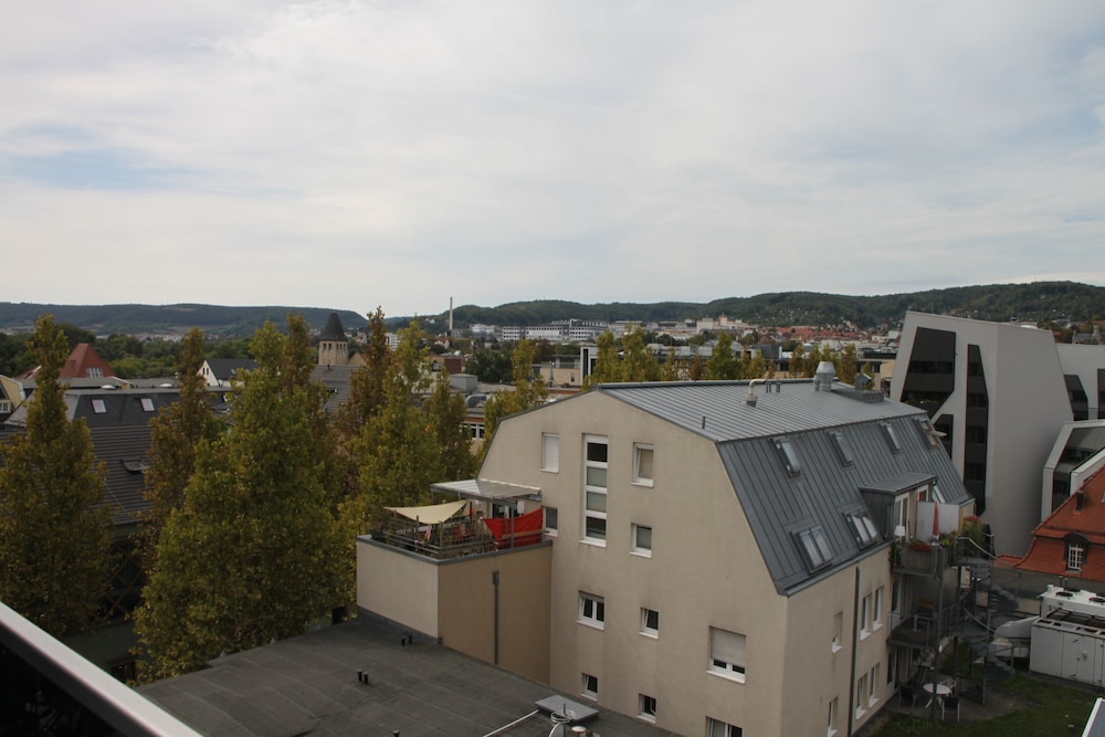 Single Room, Balcony, City View photo 3