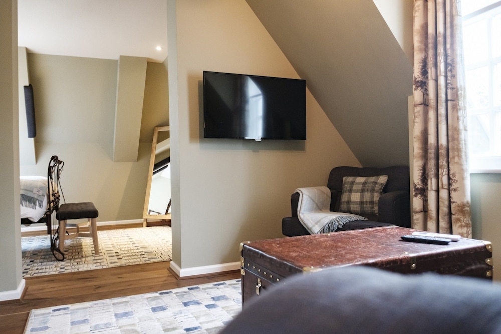 Indulgence Suite photo 2