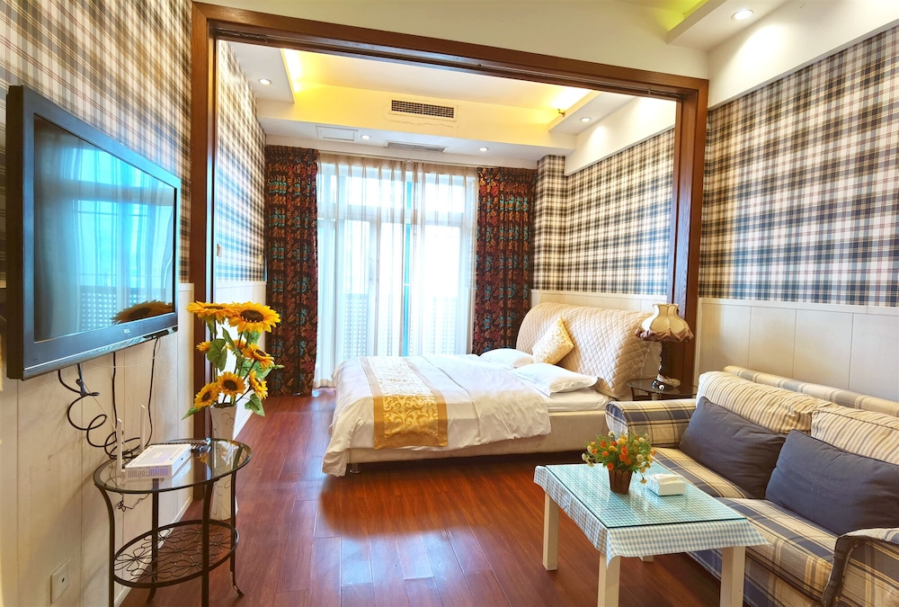 Superior Double Room (Limited To Guests Holding China Resident Identity Card) photo 1