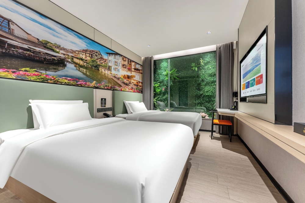 Signature Room, 2 Double Beds, No Windows