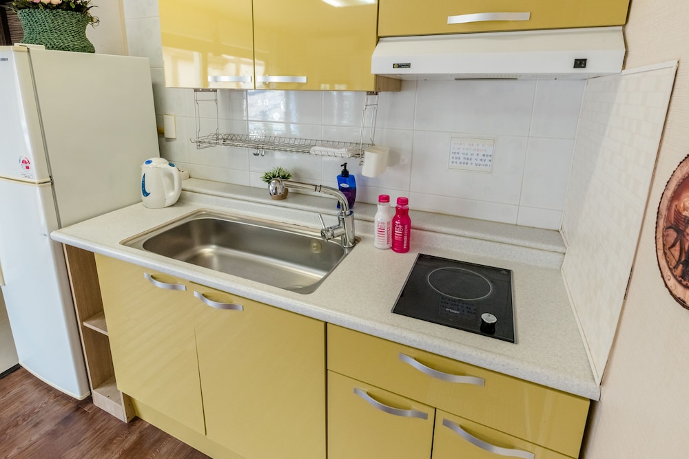 Duplex (401 402) photo 3