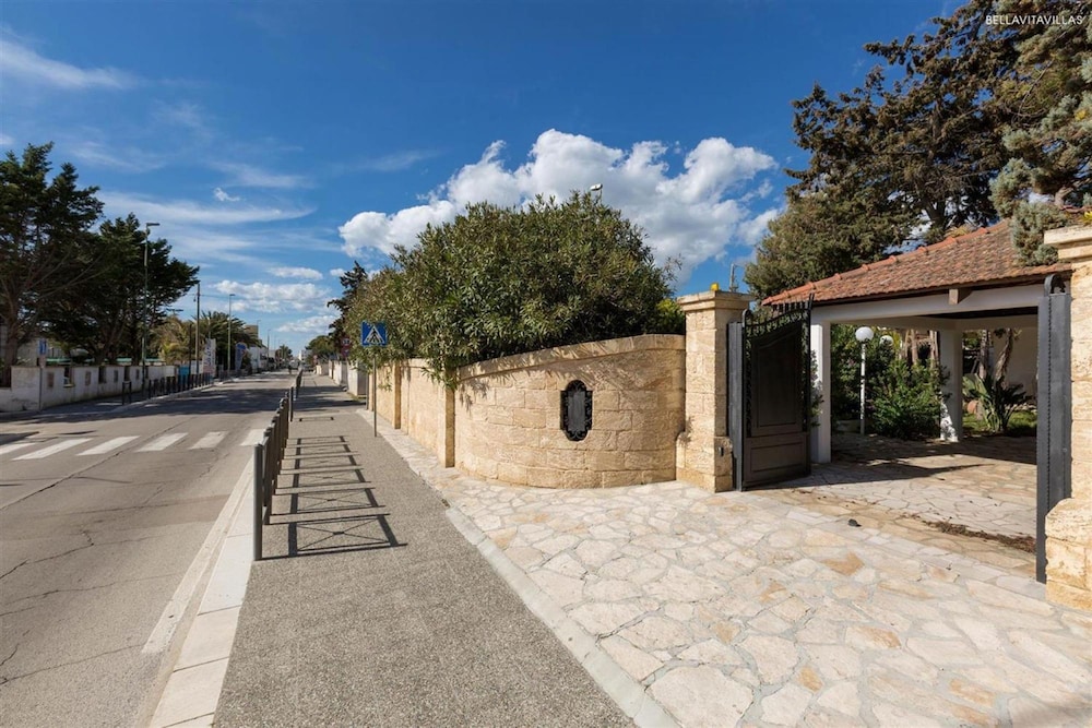 House photo 2