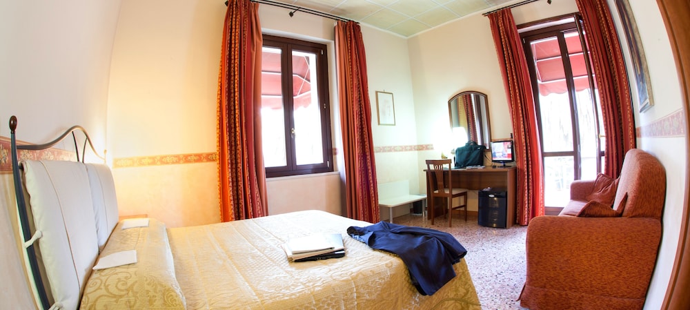 Superior Single Room, 1 Large Twin Bed