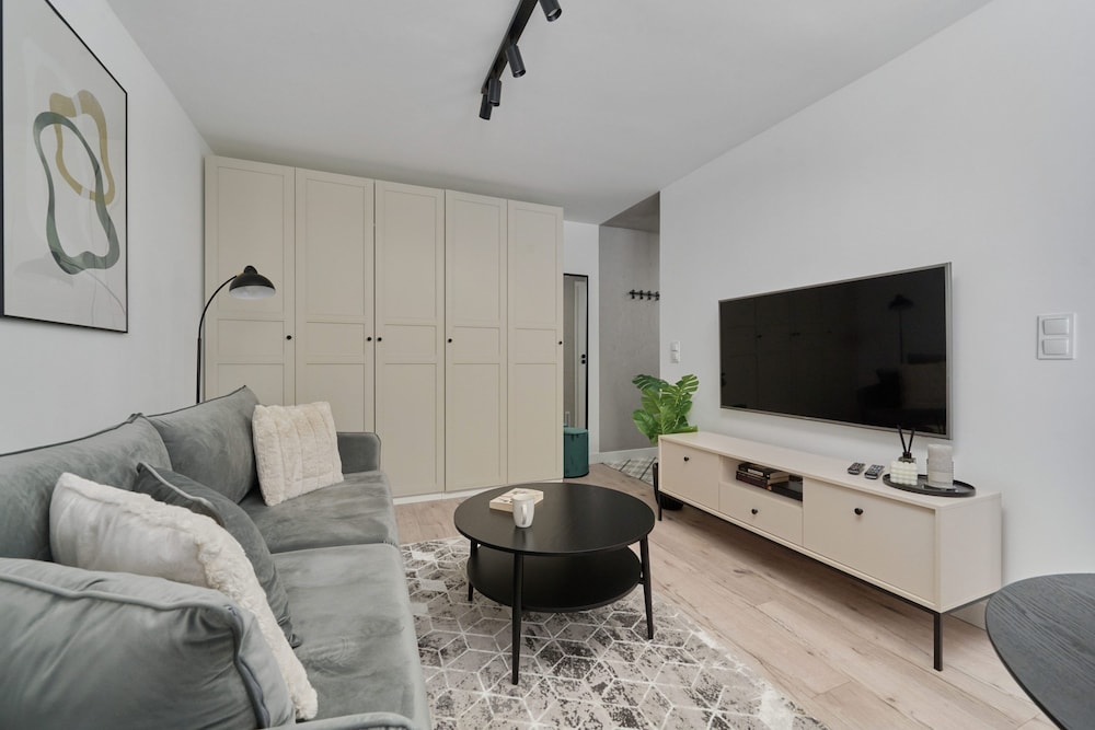Studio, Kitchen, Lakeside