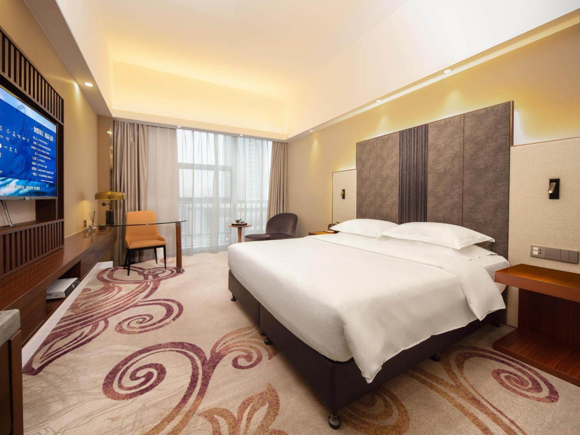 Elegant Business Room photo 1