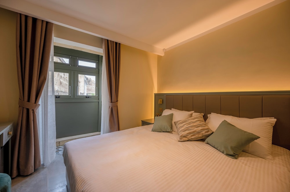 Standard Double or Twin Room, Balcony
