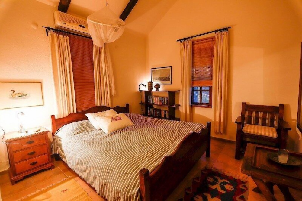 Villa photo 1