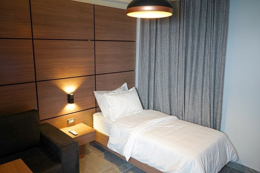 Deluxe Room, 1 Twin Bed, Non Smoking, Private Bathroom