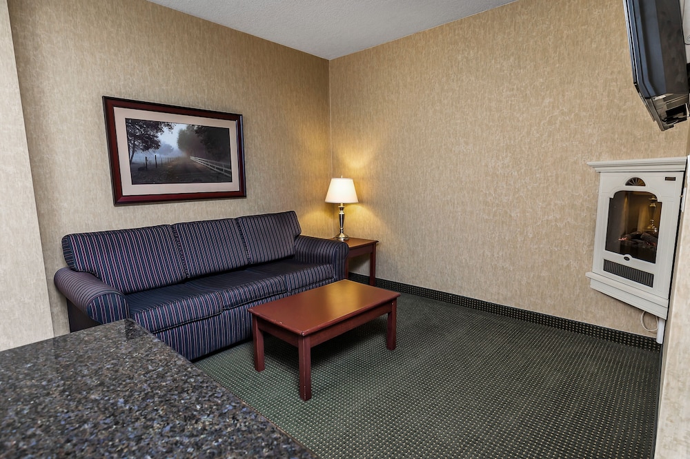 Standard Room, 1 King Bed, Kitchenette photo 1