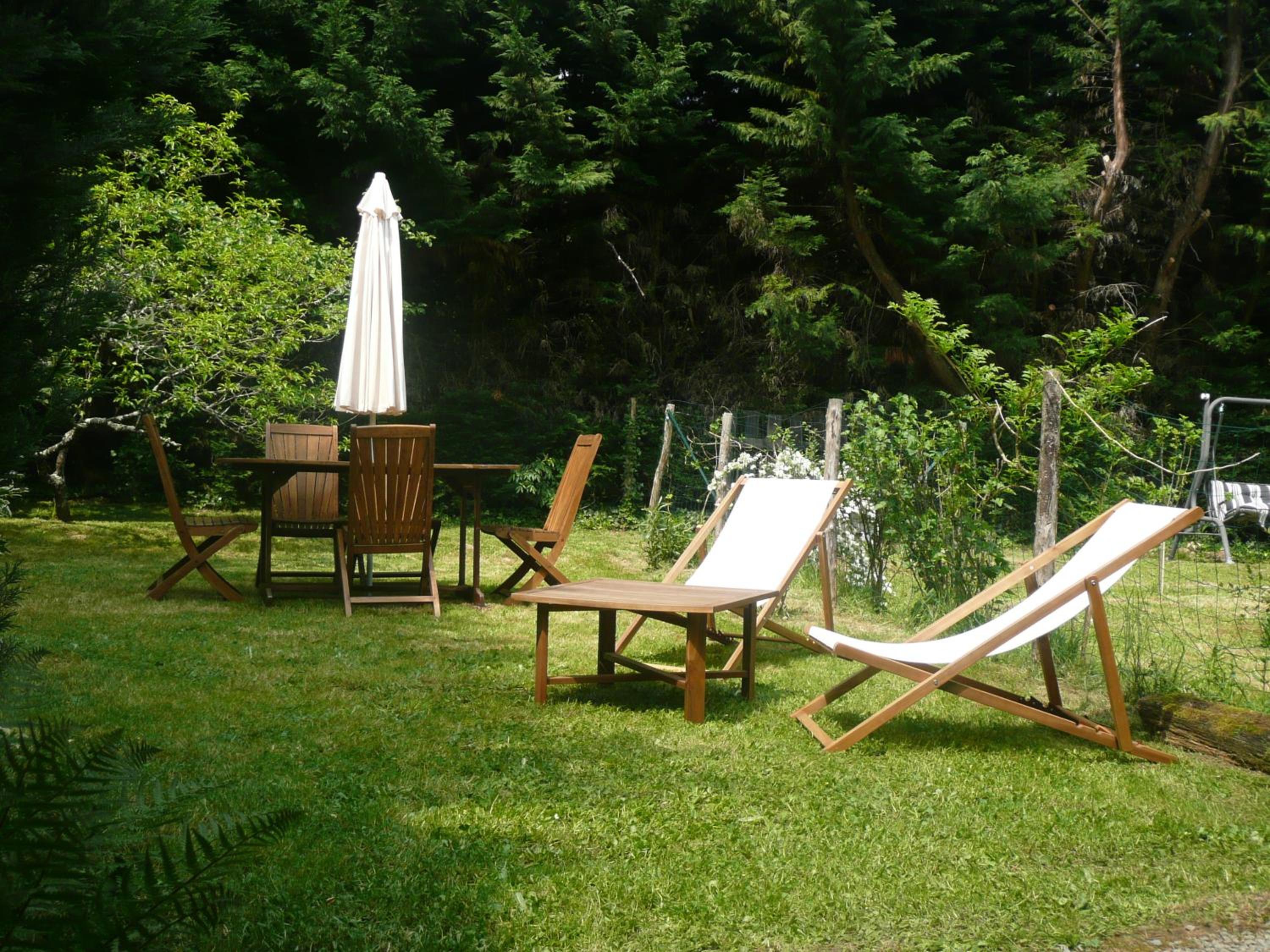 Apartment with Garden View