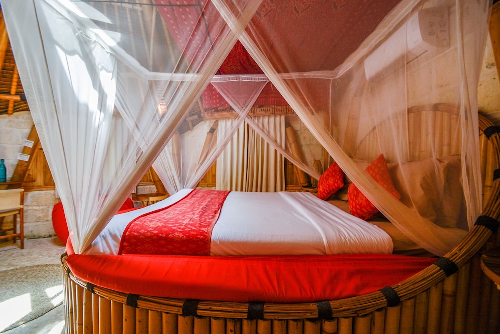 Bungalow with Air Conditioning photo 3