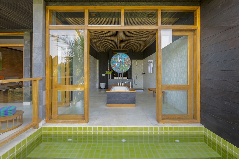 Deluxe Suite, 1 King Bed, Private Pool, Valley View - Photo 2