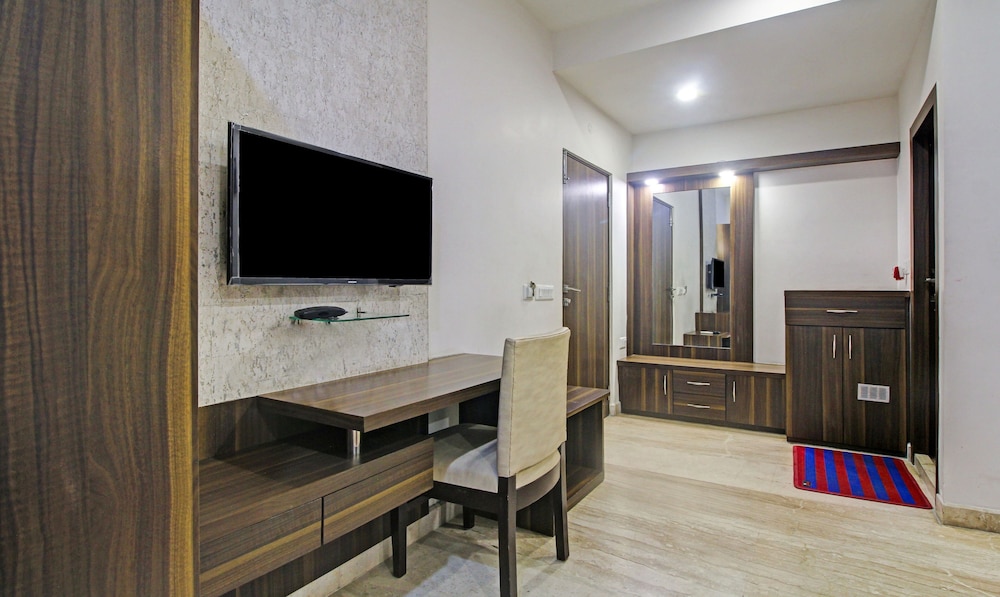 Standard Room - For Indian National Only - Photo 7