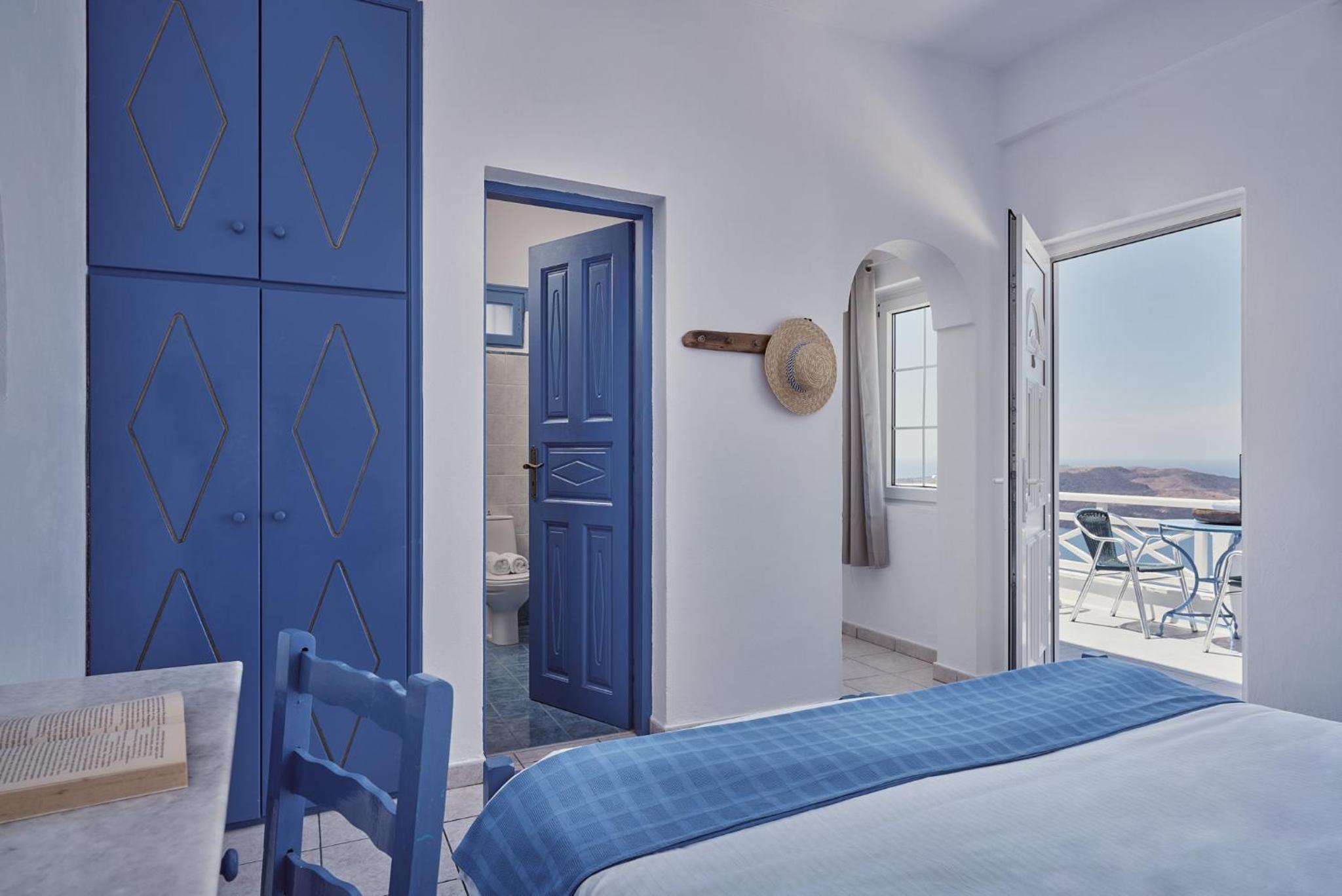 Double Room with Balcony and Sea View