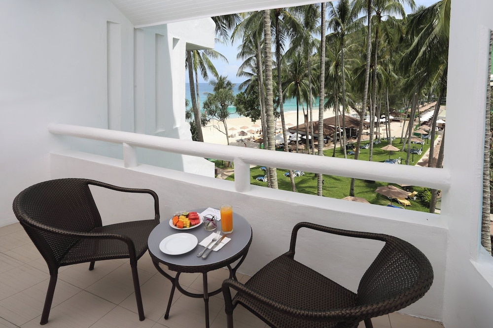 Room, 1 King Bed, Pool View - Photo 20