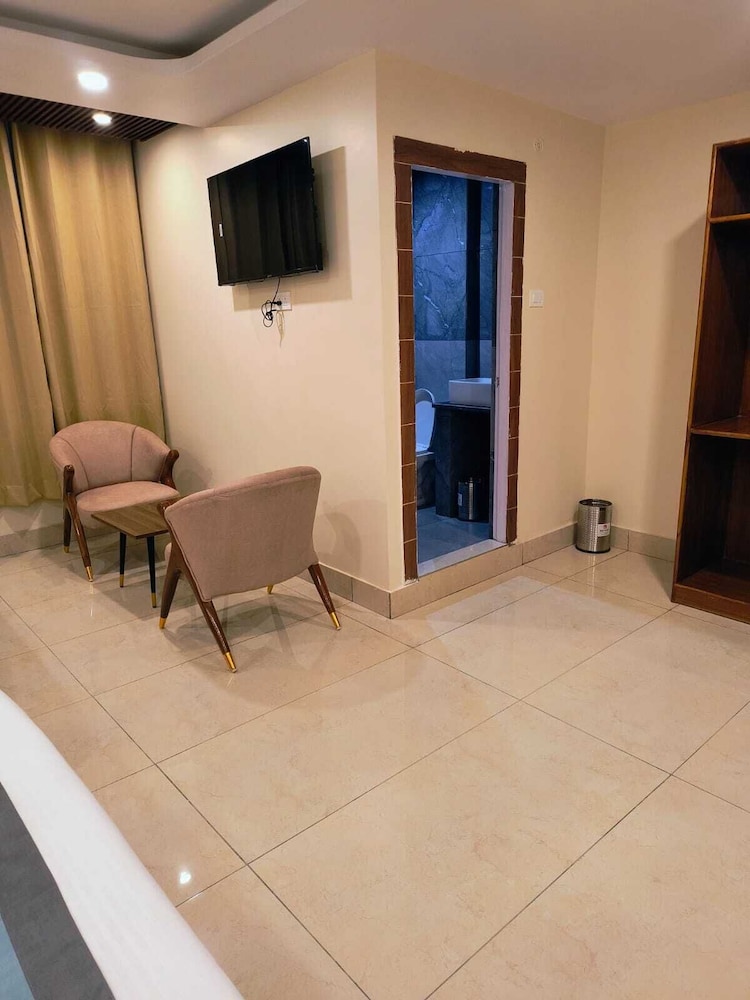 Deluxe Double Room photo 3
