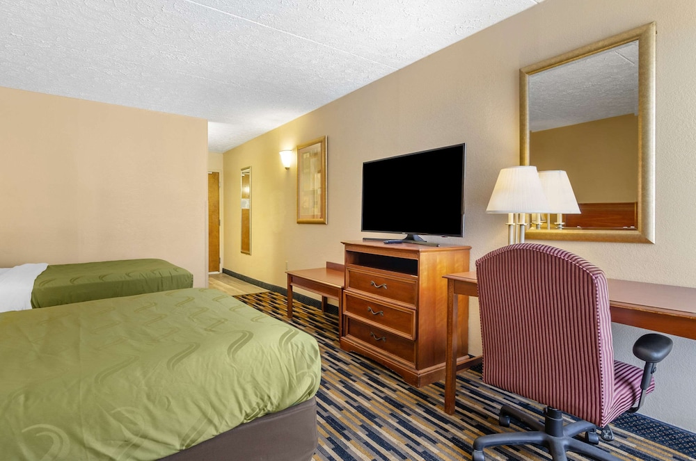 Standard Double Room, 2 Double Beds, Non Smoking - Photo 3