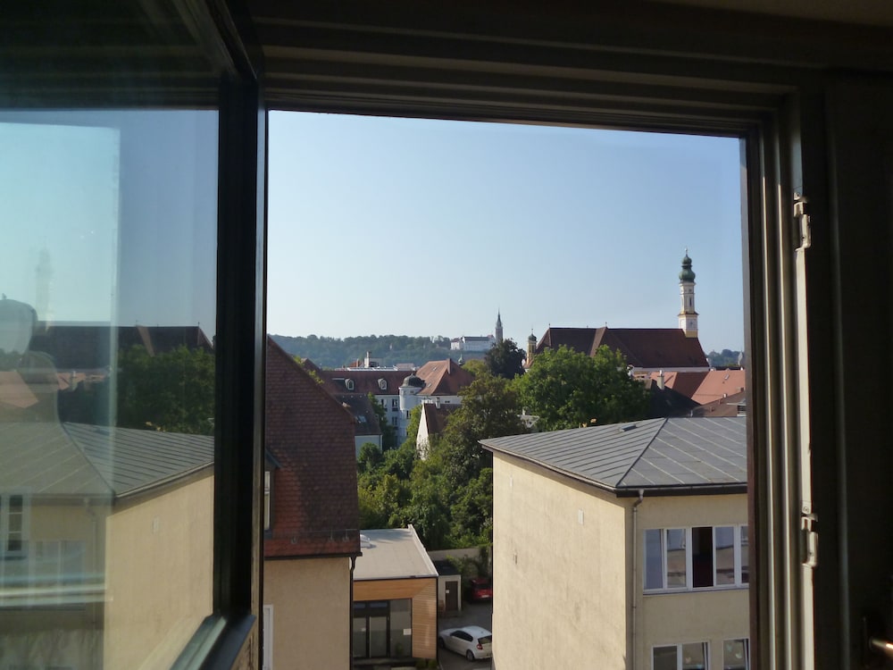 Standard Double Room - Photo 18