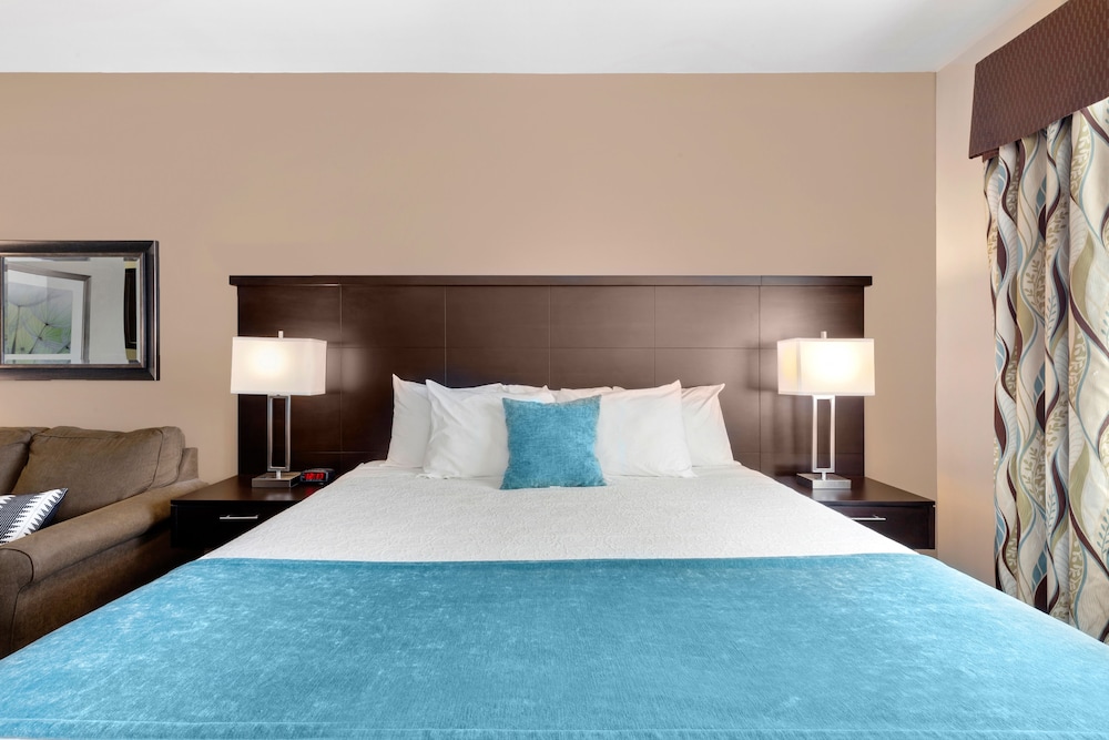 Suite, 1 King Bed with Sofa bed, Kitchen (Kitchen King Executive Suite) - Photo 10