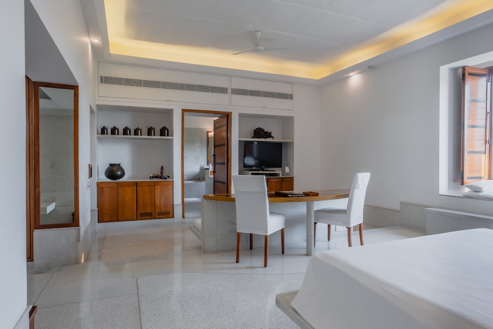 Aravali Suite - Photo 2