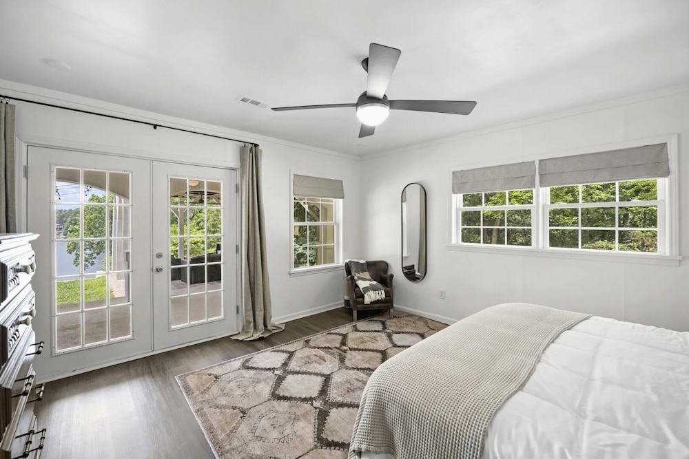 House (6 Bedrooms) photo 2
