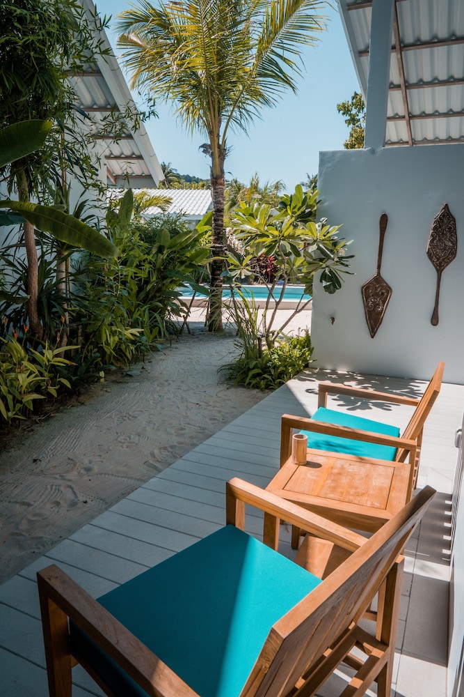 Garden view Bungalow - Photo 3