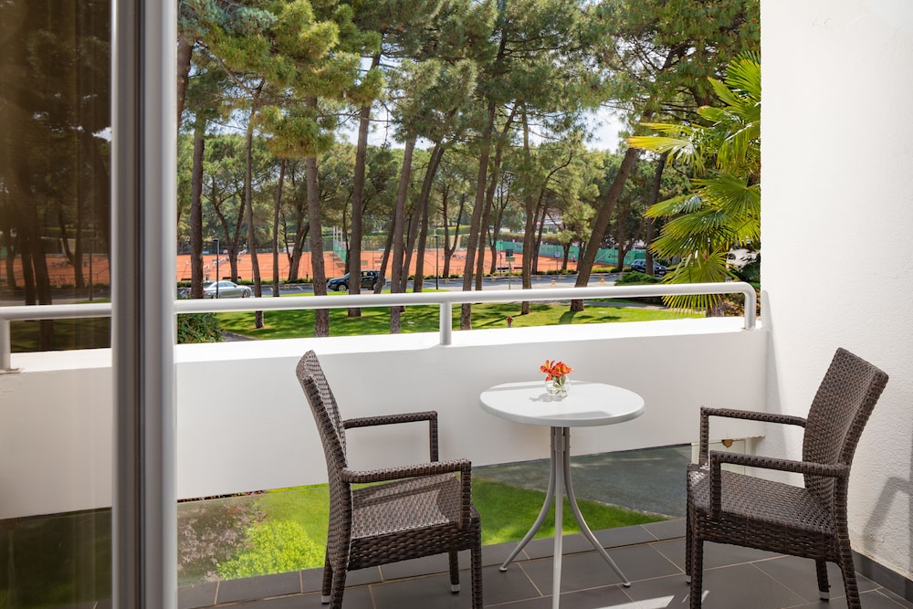 Classic room with balcony, Park side - Photo 3